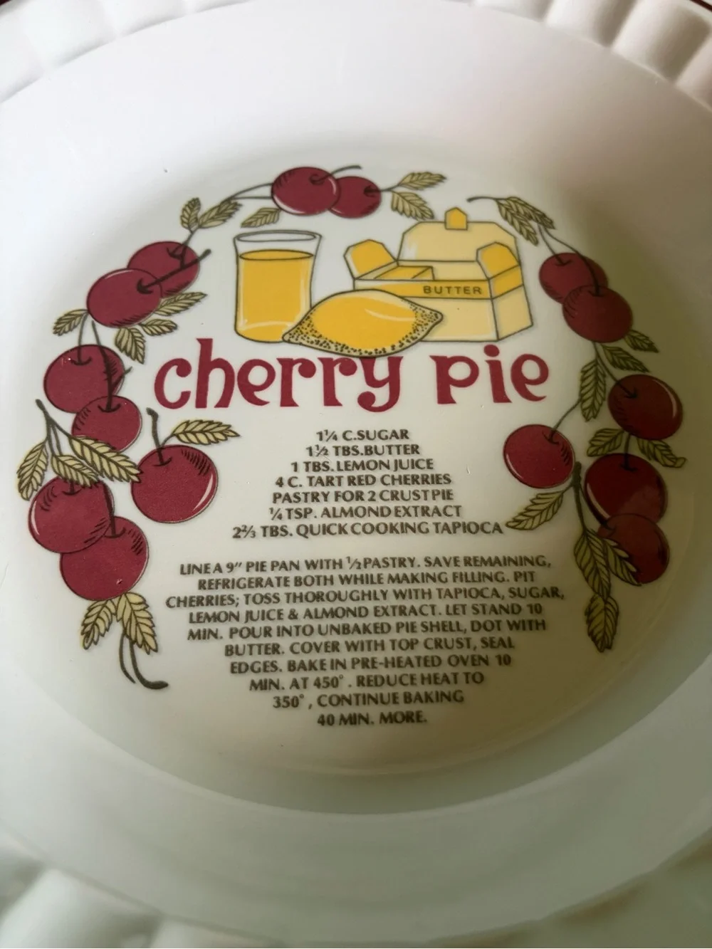 Vintage Hankook Korea ceramic deep-dish Cherry Pie Plate